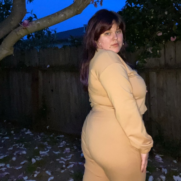 Matching set - Picture 3 of 13